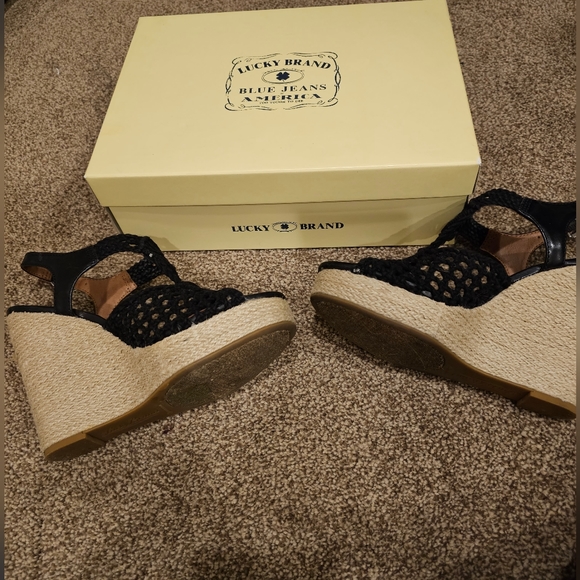 Lucky Brand Heels Womens 8 Rilo Macrame Crochet Platform Sandals BK Fabric. - Picture 4 of 12